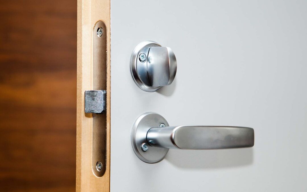 DIY : Comment Installer une Serrure de Porte Intérieure